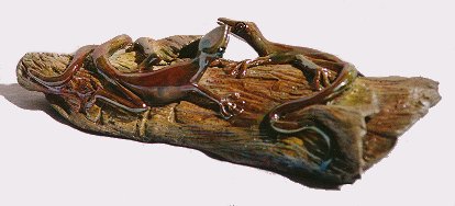 Double Gecko Log